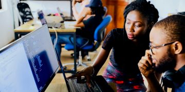 From Start-Up to Scale-Up: A Guide to Entrepreneurial Success in Competitive Markets