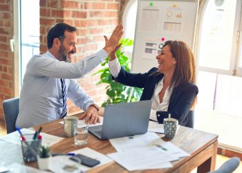 From Start-Up to Scale-Up: A Guide to Entrepreneurial Success in Competitive Markets