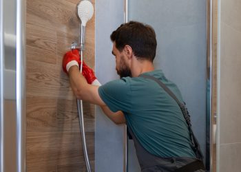 Is a Bathroom Fitter the Same as a Plumber?