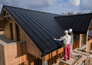 Navigating Commercial Roof Replacement in Texas: Insights and Strategies