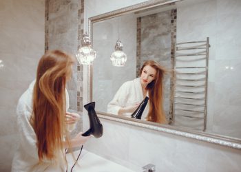 What Bathroom Mirror Should You Choose for Your Bathroom?