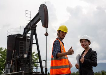 Service Factor vs Power Factor: Why Industries Need to Improve Both