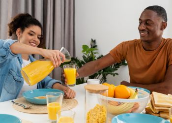 Elevate Your Health in 2025: The Magic of Moringa and Turmeric Together