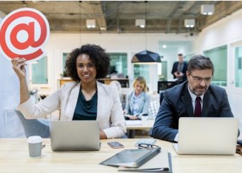 How Small Business Websites Can Shape Smarter Email Outreach