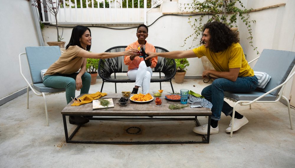 Smart Design Tips for Outdoor Kitchens and Entertainment Areas