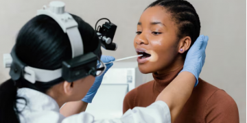 All-in-One Teeth Whitening Course: The Complete Guide to Science, Technique, and Safety