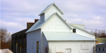 Winter-Ready Roofs: How Colorado Homeowners Can Prevent Ice Dams and Snow Damage