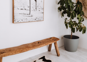 Choosing Between Hardwood, Vinyl, and Laminate for Burbank Living