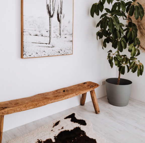 Choosing Between Hardwood, Vinyl, and Laminate for Burbank Living